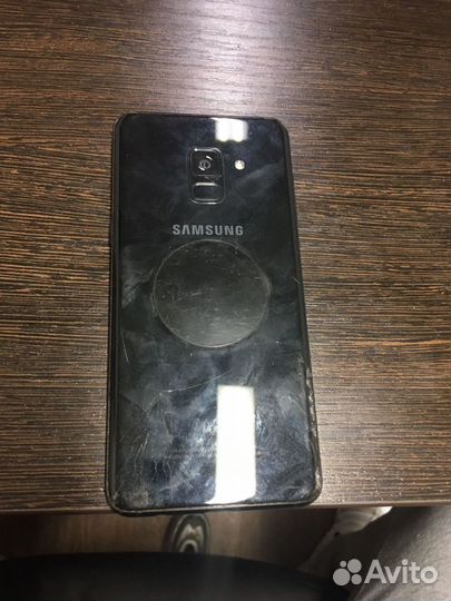 Samsung Galaxy A8 (2018), 4/32 ГБ