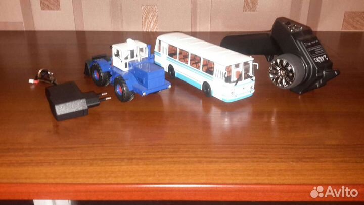 Лаз и К-701, 1:43