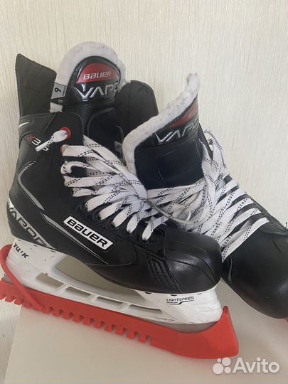 Хоккейные коньки bauer vapor x3.5