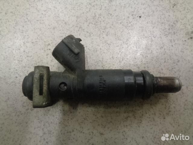 Форсунка инжекторная Audi A4 B7 2004-2009