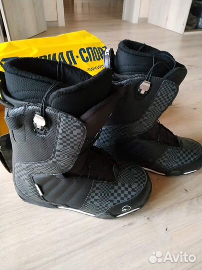 Сноубордические ботинки 47 размера