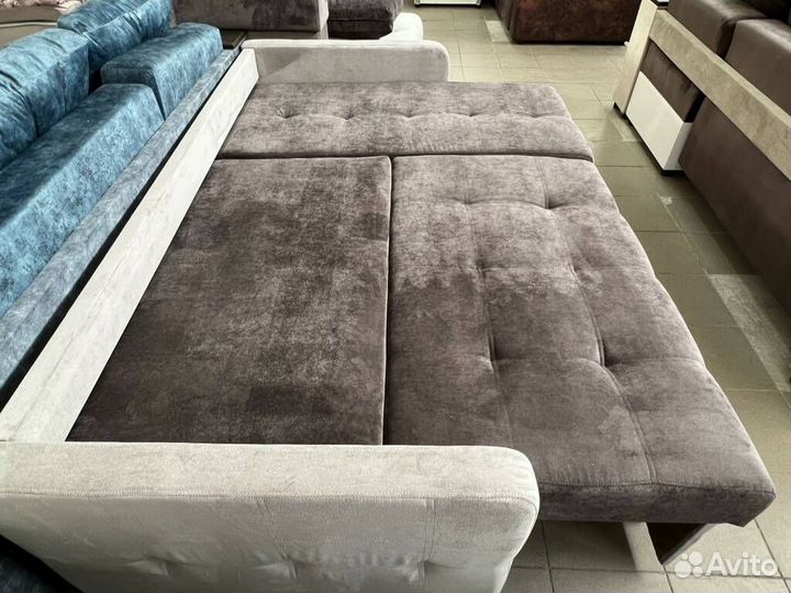 Диван мягкий