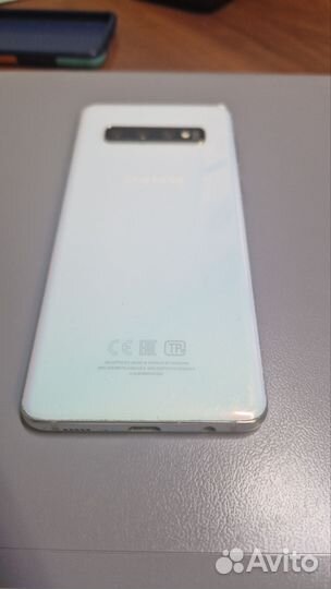 Samsung Galaxy S10, 8/128 ГБ