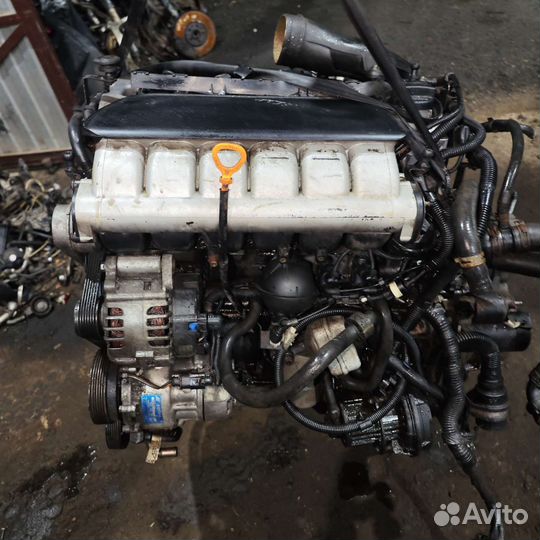 Двигатель Volkswagen Sharan 2.8 AYL