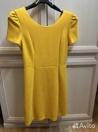 Платье Zara XS