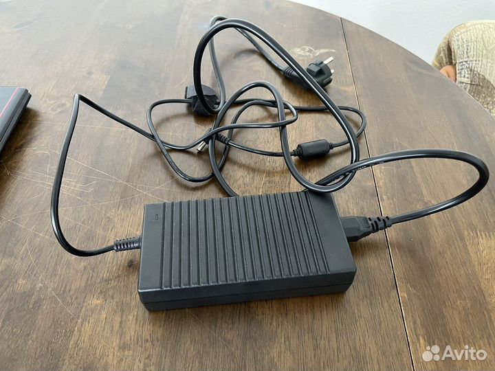 Ноутбук MSI: Intel Core i5/Geforce 1060 6GB