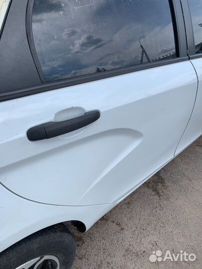 Дверь задняя правая LADA Vesta