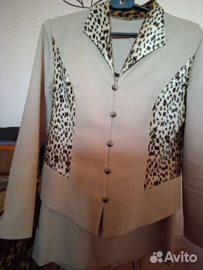 Костюм женский 46 размер