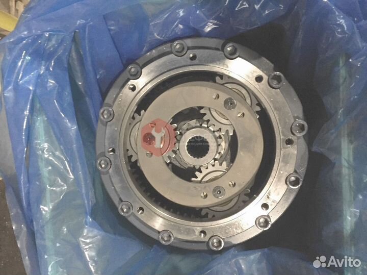 Редуктор поворота Komatsu PC450LC-7 208-26-00210