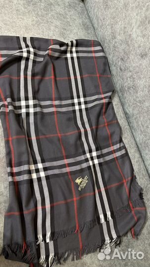 Палантин Burberry