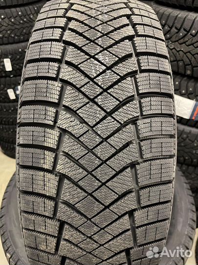 Pirelli Ice Zero FR 205/55 R16 94