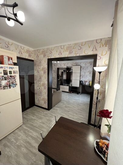 2-к. квартира, 50 м², 8/10 эт.