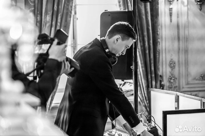 Диджей. Аренда звука/света. Проектор/тяжелый дым