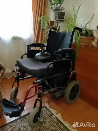 Инвалидная коляска с электроприводом бу