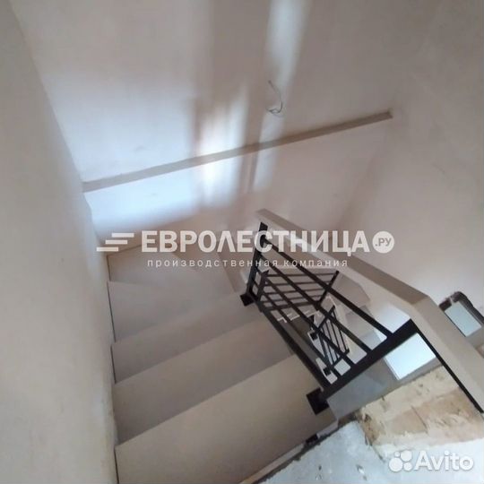 Лестница металлическая в дом