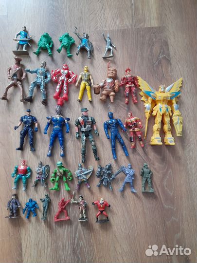 Солдатики и машинки