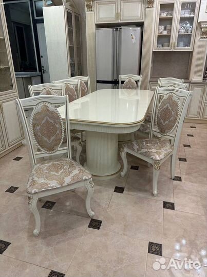 Стол со стульями в наличии\оплата при получении