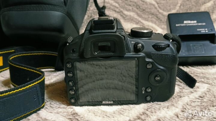 Фотоаппарат зеркальный