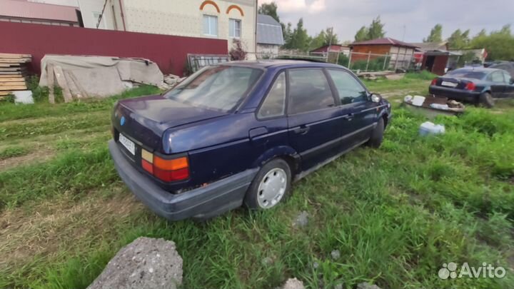 Фольксваген Пассат б3 на ходу в разборе