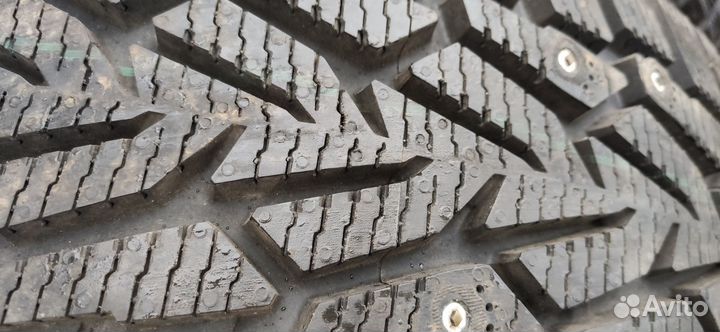 Nokian Tyres Hakkapeliitta 7 215/55 R17 98