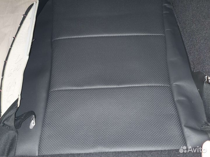 Обивка подушки сиденья71071-33J91-21