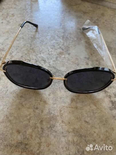 Солнцезащитные очки женские. Новые