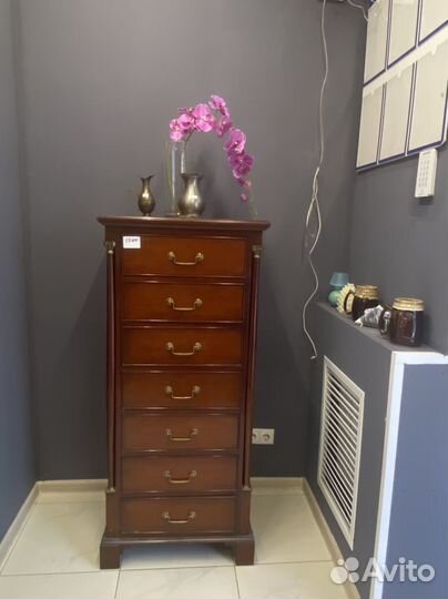 Старинный комод