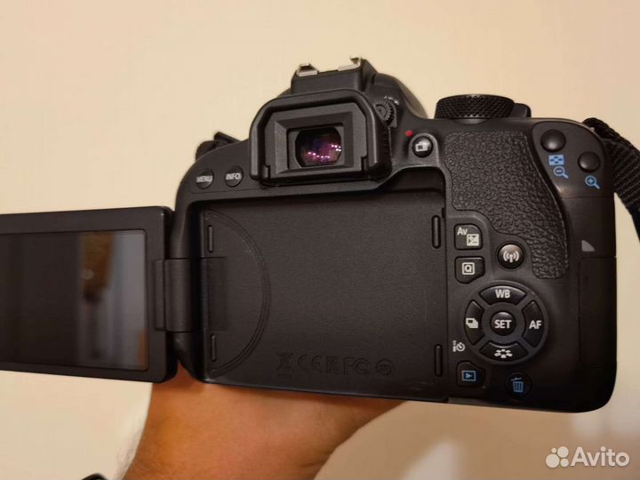 Canon 800d Kit 12300 кадров