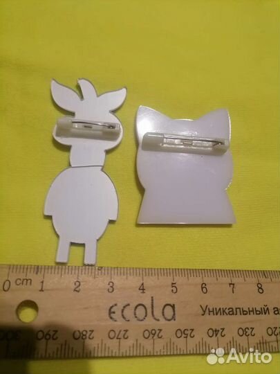 Значек пластик на булавке