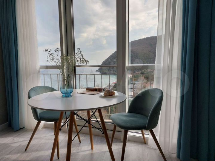 2-к. квартира, 60 м², 10/13 эт.