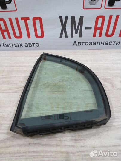 Форточка задняя левая Honda Civic 8