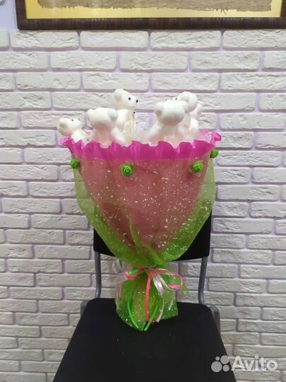 Букет из мишек игрушек