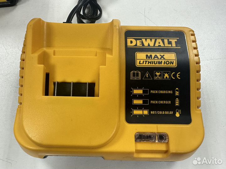 Гайковерт аккумуляторный Dewalt dcf901p1