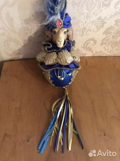 Новогодние игрушки