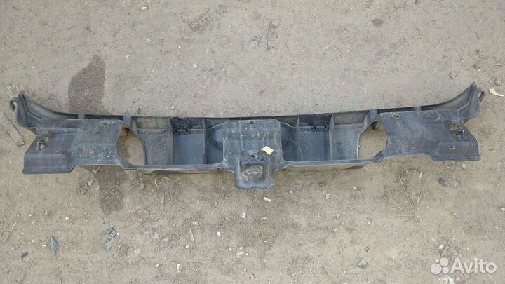 Кронштейн заднего бампера Пежо 308