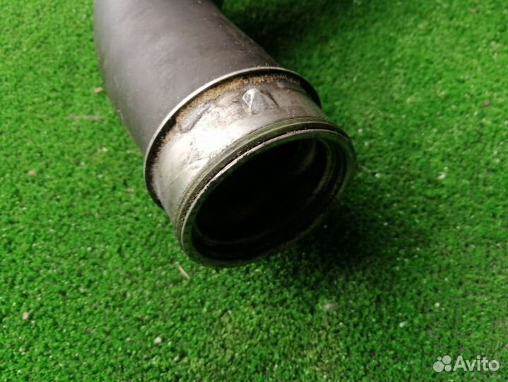 Патрубок интеркулера Jeep Commander