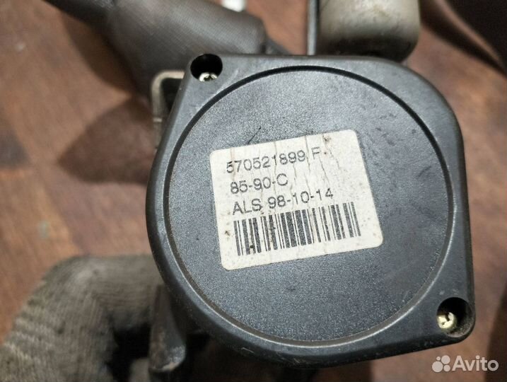 Ремень безопасности передний правый Mitsubishi Spa