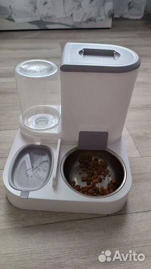 Автоматическая кормушка для кошек