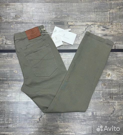 Мужские джинсы для ярких образов