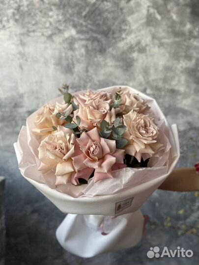 Кружевные розовые розы