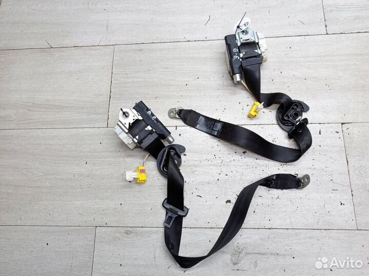 Ремни безопасности передние Passat B6 / CC