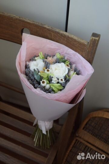 Букет из сухоцветов с лавандой