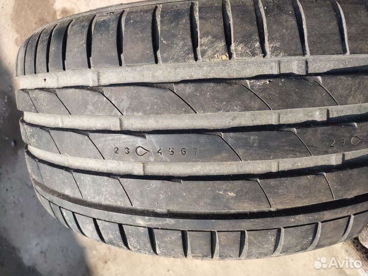 Nokian Tyres Hakka Z 245/40 R17