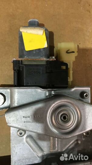 Моторчик стеклоподъемника задний правый Ford Escap