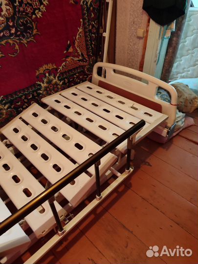 Кровать для лежачих больных с электроприводом