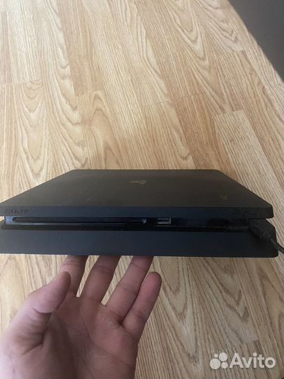 Sony PS4slim