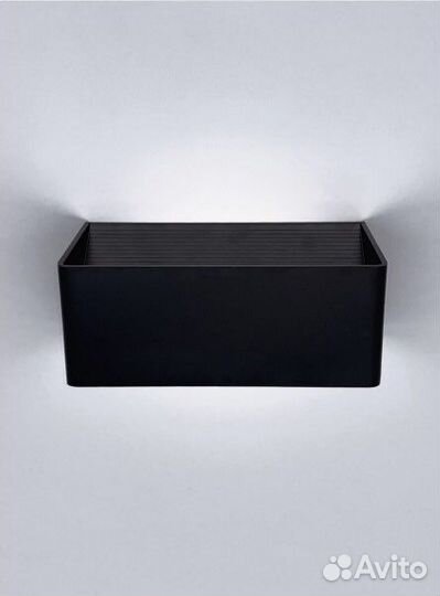 Светильник настенный Elegant 9857 черный 7W