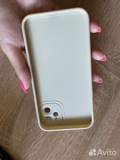 Чехол на iPhone 11