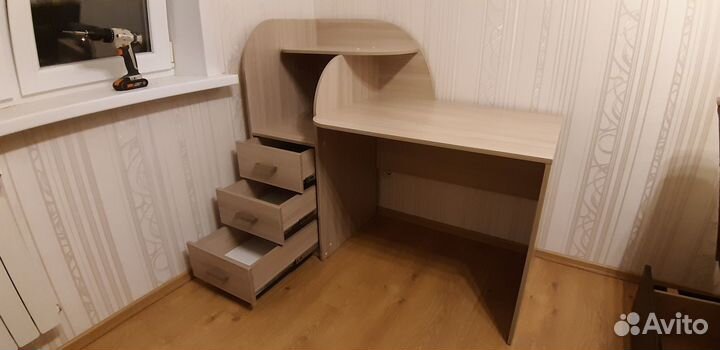 Компьютерный стол