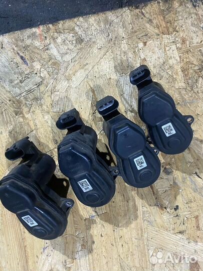 Моторчик суппорта BMW F10 F25